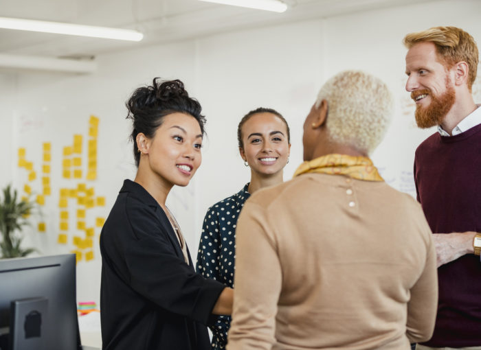 Vier Lehrkräfte im Austausch